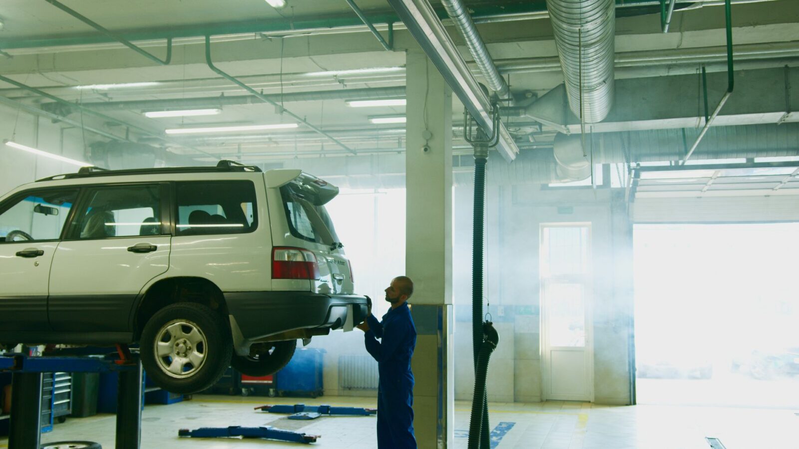 automotive air conditioning service station machine