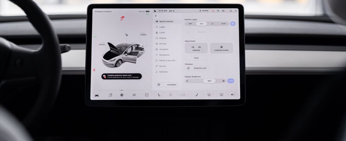 Écran tactile central : rôle, fonctionnement et anatomie