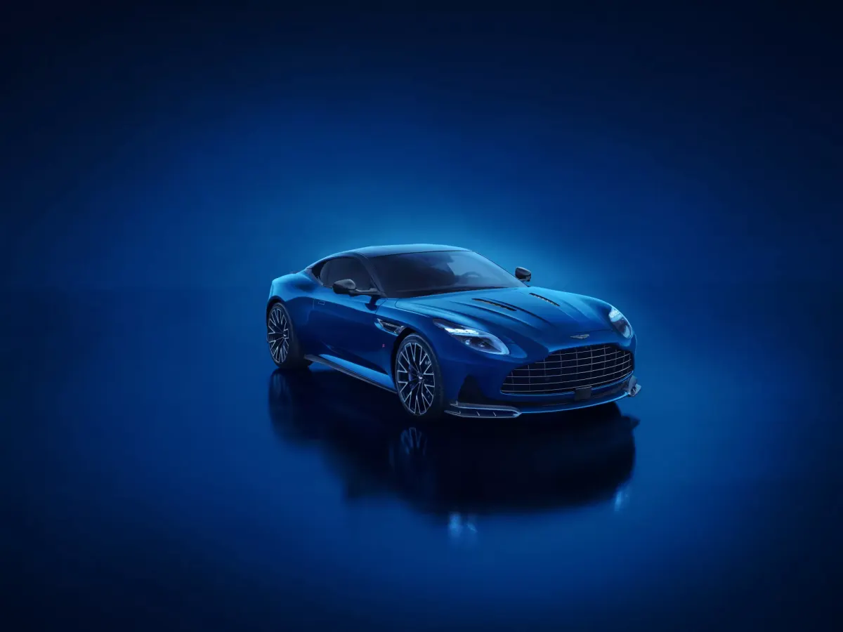 Aston Martin DB12 S, avant trois quarts, photo presse