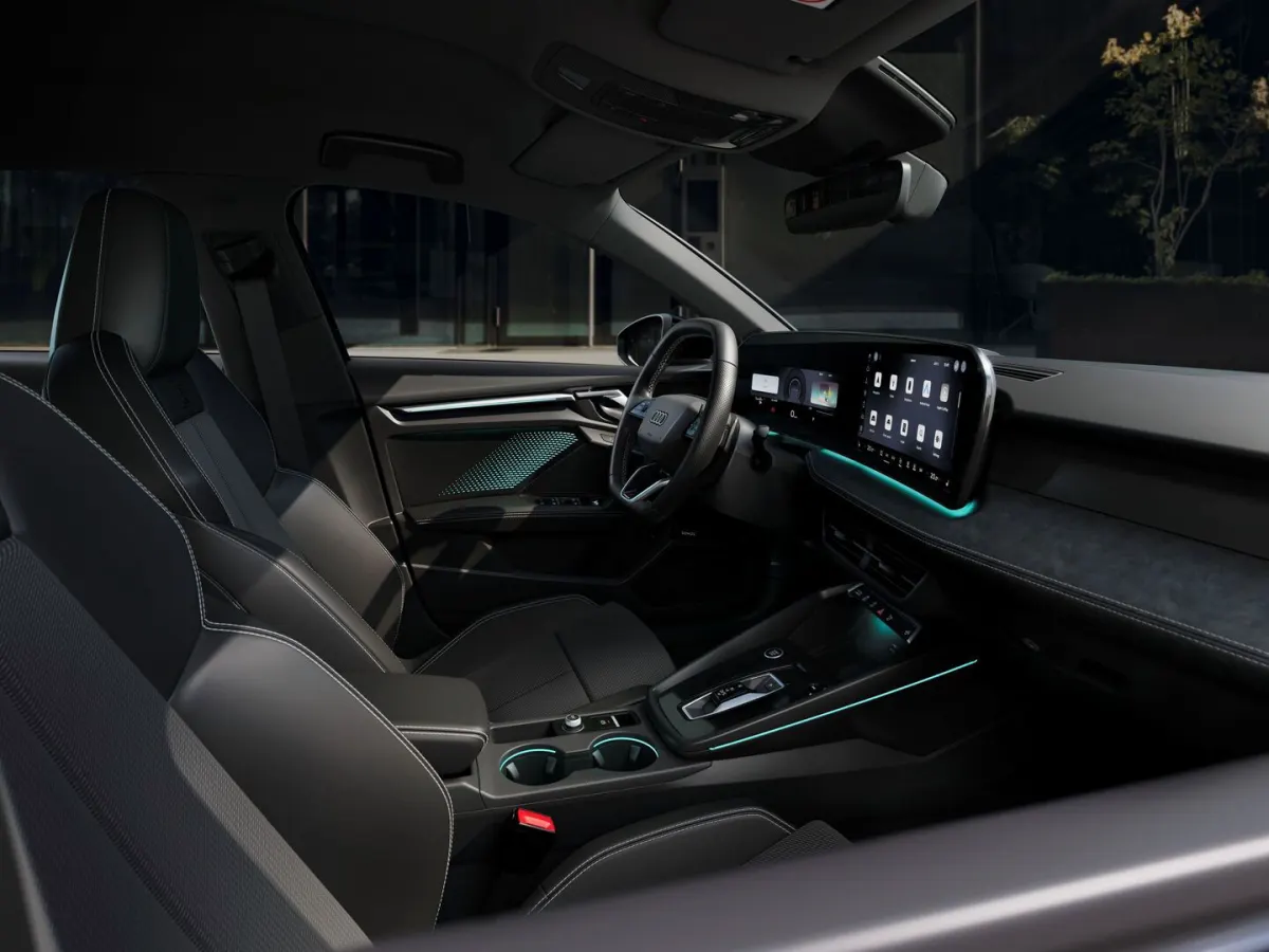 Audi A3 Sportback restylée, sièges avant et console