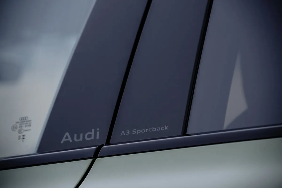 Audi A3 Sportback restylée, détail de montant