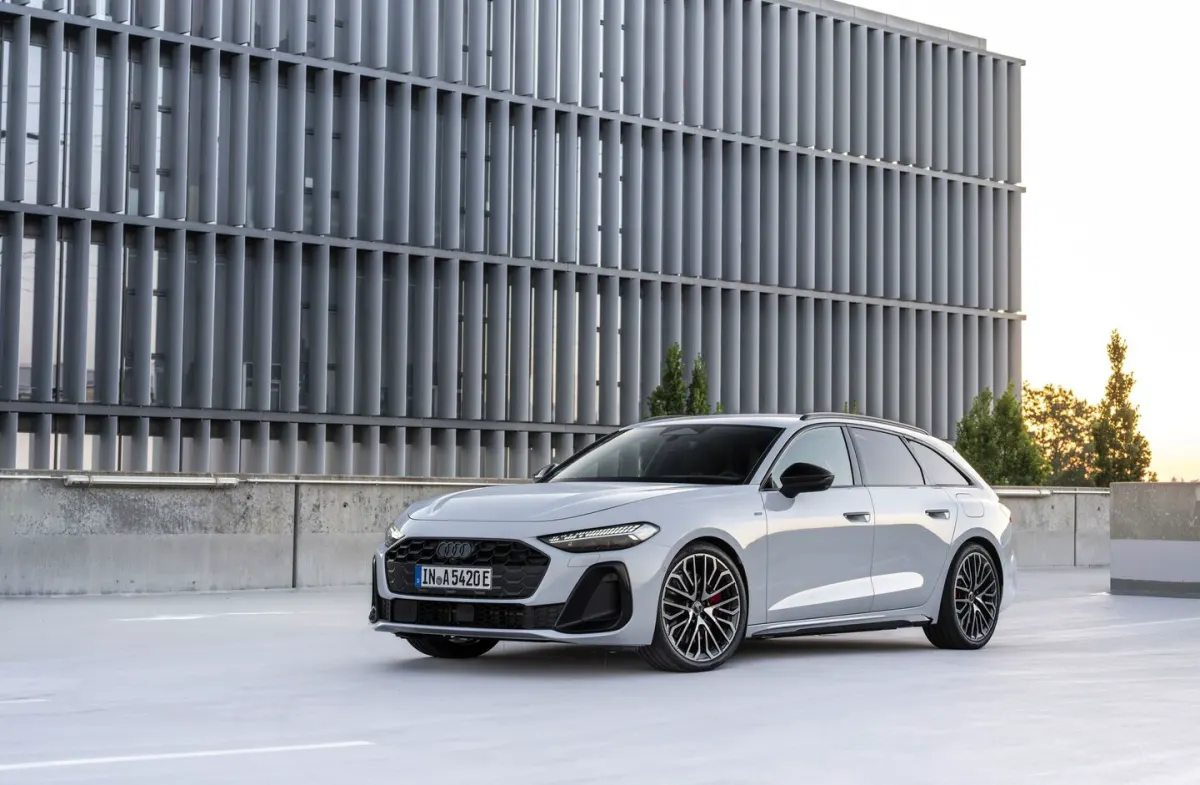 Audi A5 Avant e-hybrid, avant 3/4
