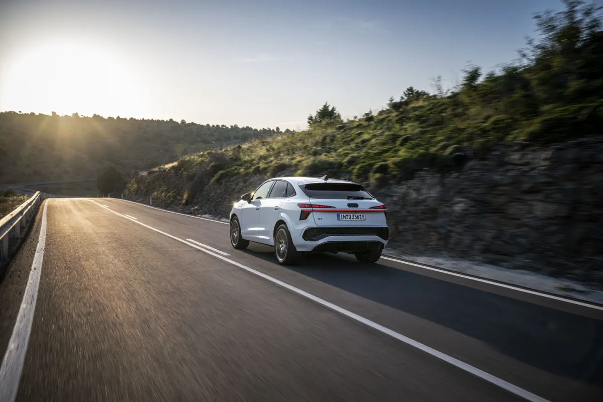 Audi Q3 Sportback, arrière en mouvement