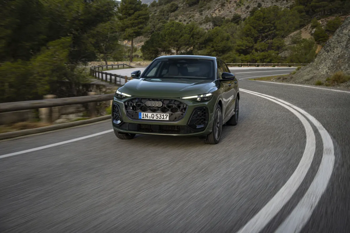 Audi Q5 Sportback, face avant en roulage