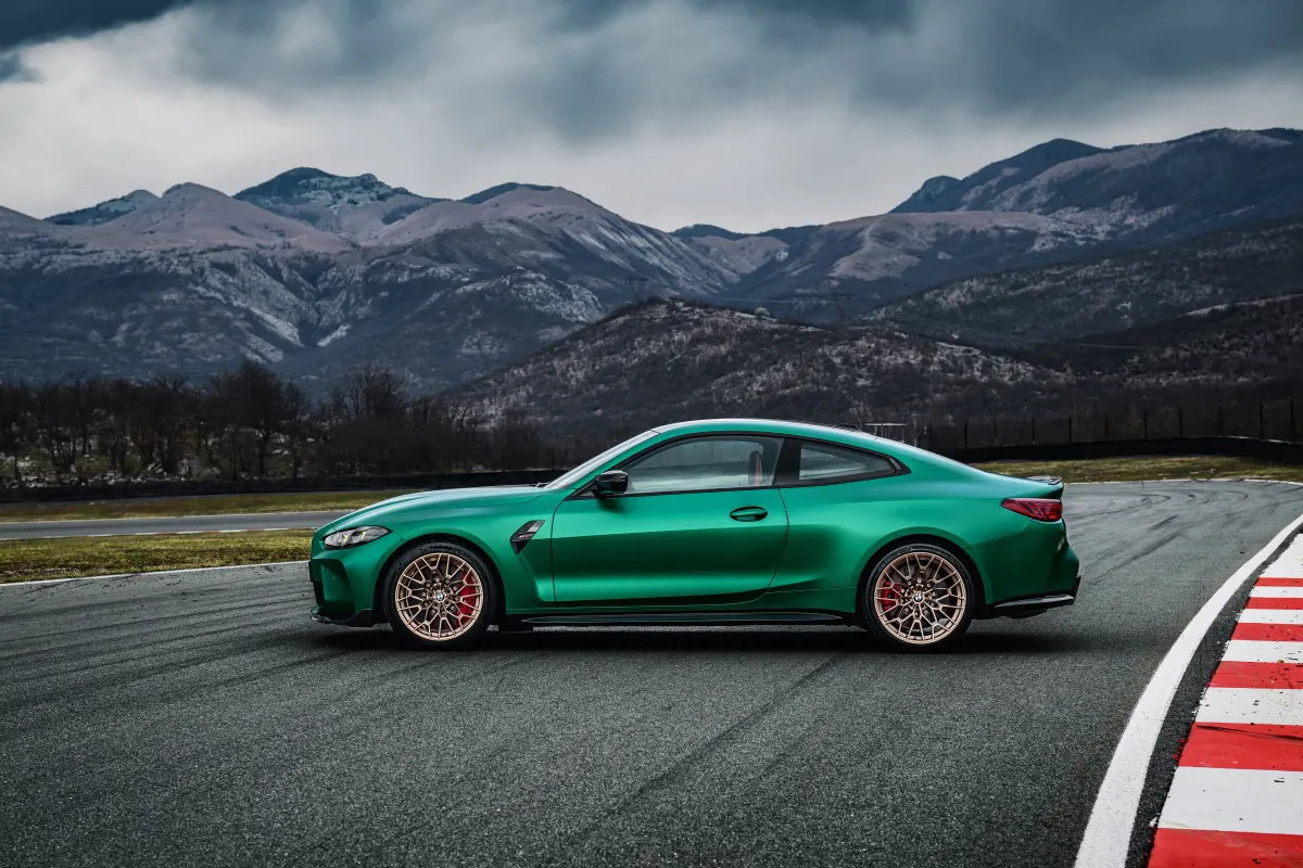 BMW M4 CS, profil