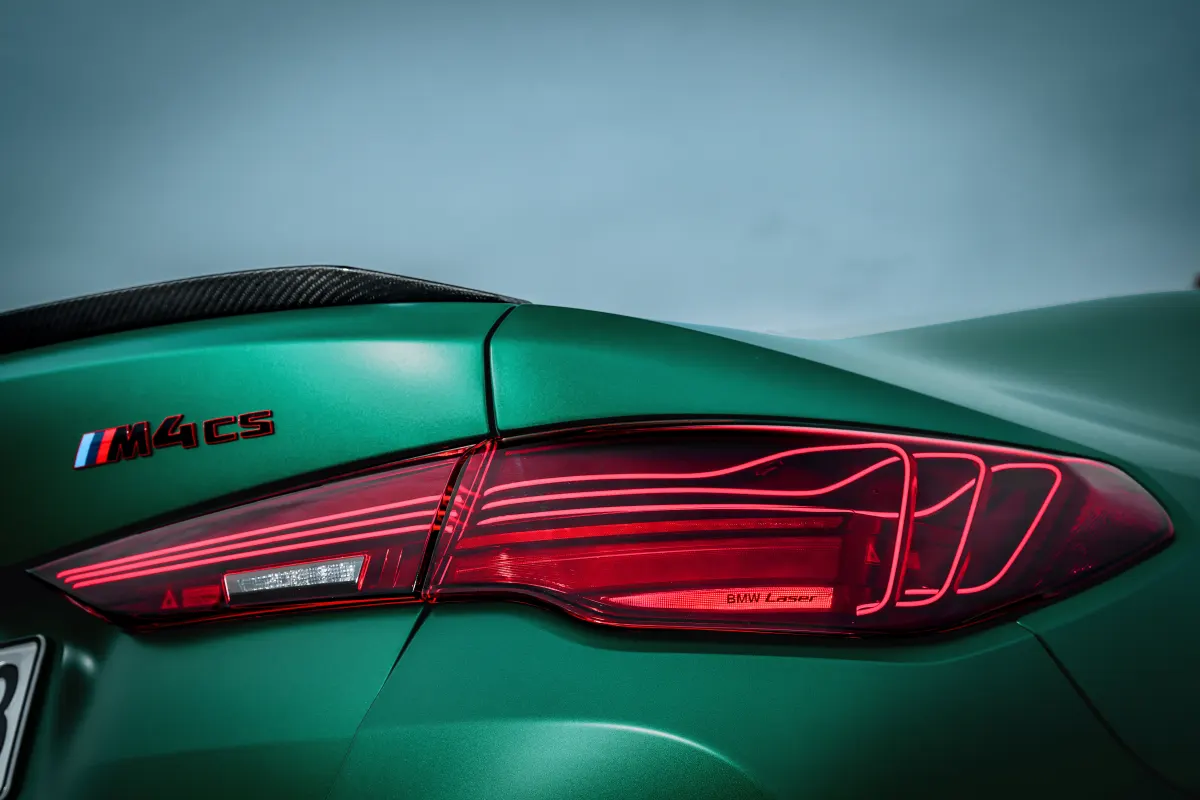 BMW M4 CS, détail du feu arrière