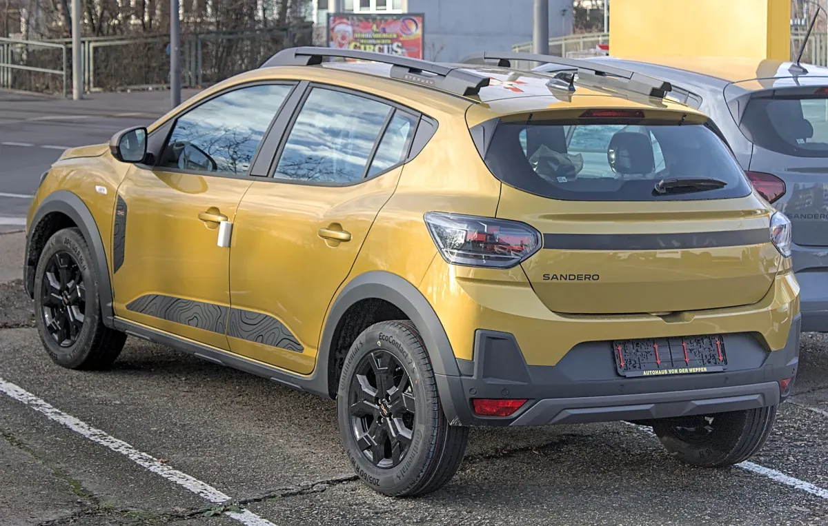 Dacia Sandero Stepway restylée, arrière 3/4