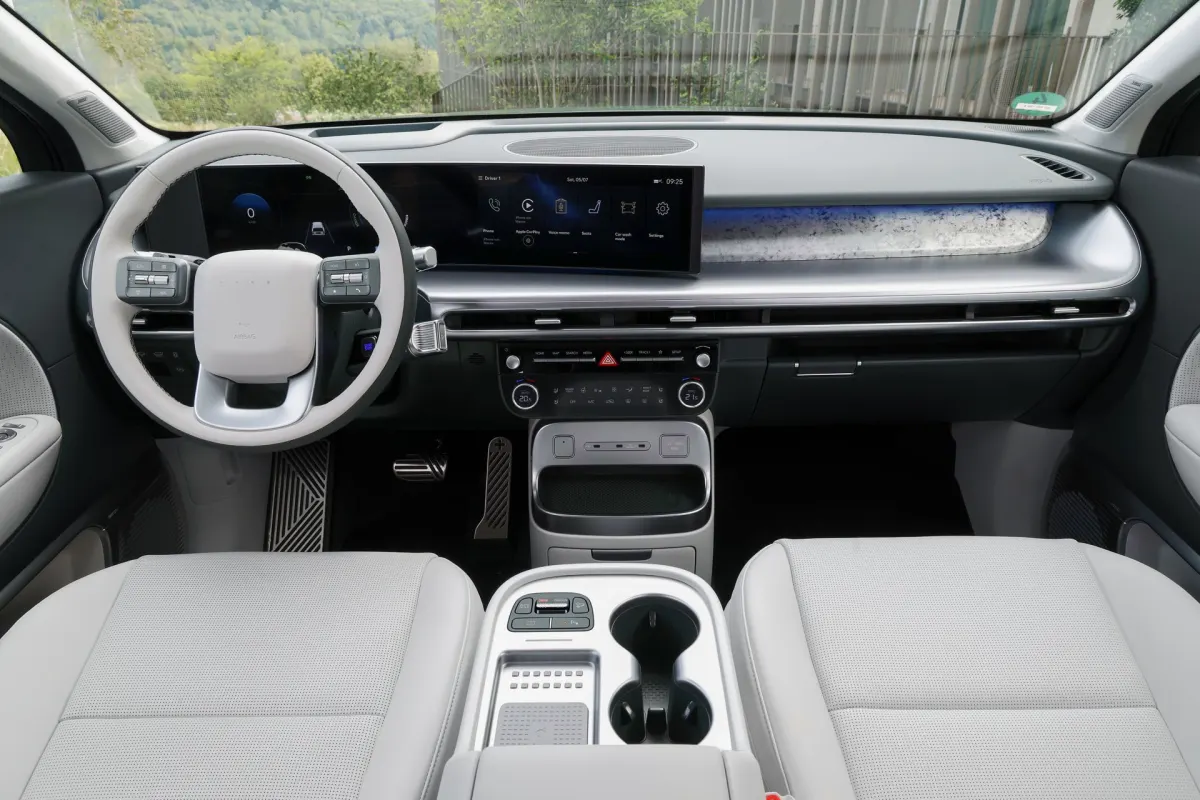 Hyundai Ioniq 9, planche de bord et écrans