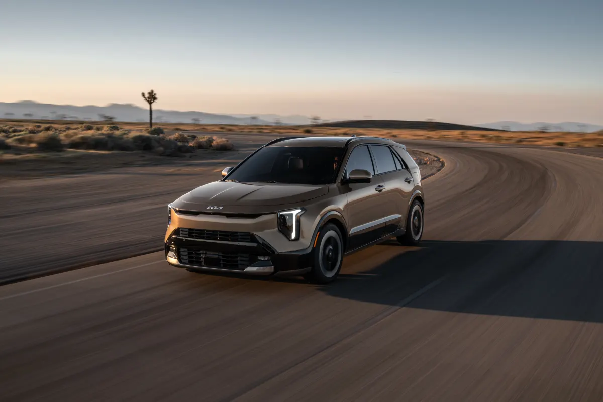 Kia Niro restylé, en mouvement
