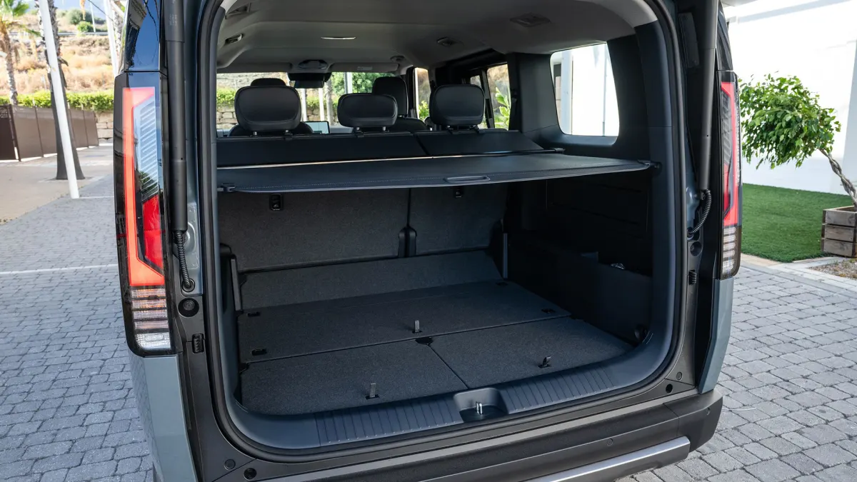 Kia PV5 Passenger, coffre