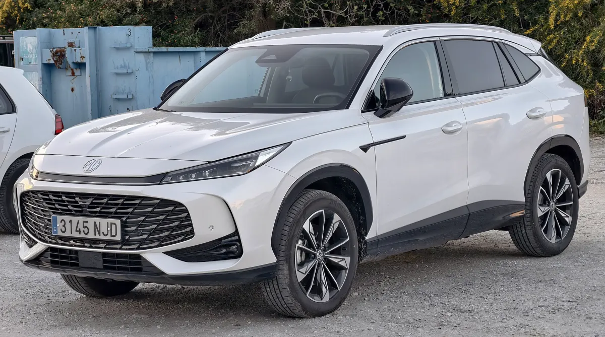 MG HS Hybrid+, avant 3/4