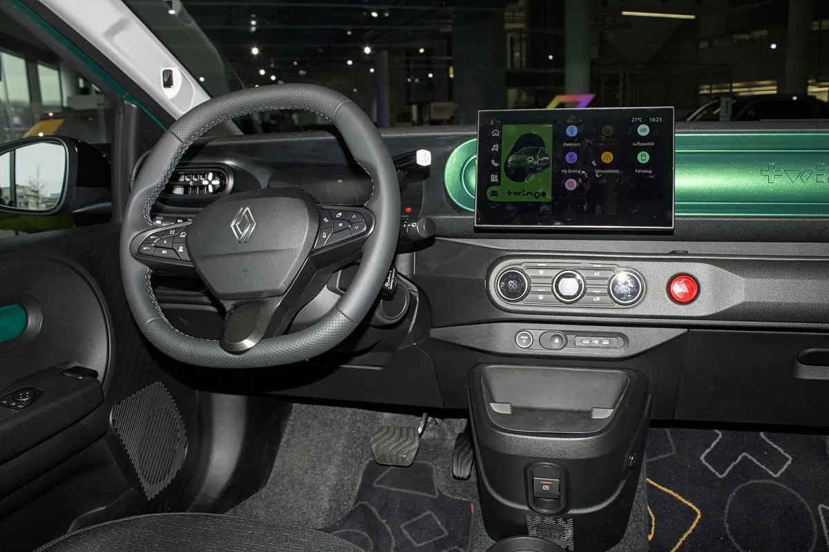 Renault Twingo E-Tech électrique, planche de bord et écran